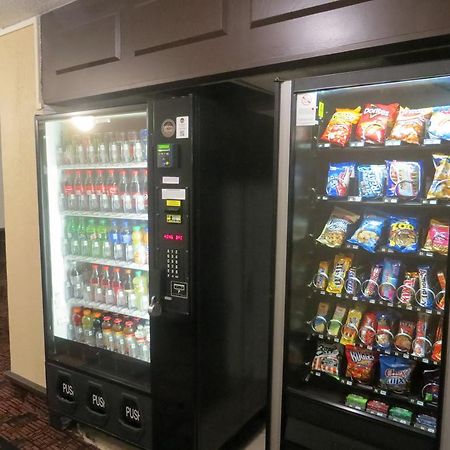 University Inn Austin North エクステリア 写真